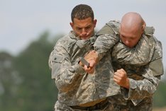 U.S. Army Ranger beim Nahkampftraining. (Foto: U.S. Army/Edward N. Johnson; gemeinfrei)