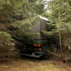 Die erweiterte Kraftfahrausbildung festigt die Fertigkeiten beim Tarnen und Unterziehen. (Foto: Bundesheer/Michael Gottlieber)