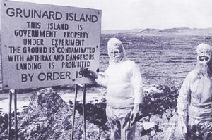 Die schottische Insel Gruinard war nach den biologischen Waffentests mit Milzbrand für etwa 50 Jahre unbewohnbar. (Foto: Pere Ubu; gemeinfrei)