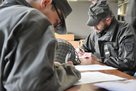 Die Standesevidenzkontrolle ist die erste Station der Übung. (Foto: Bundesheer/Robert Gießauf)
