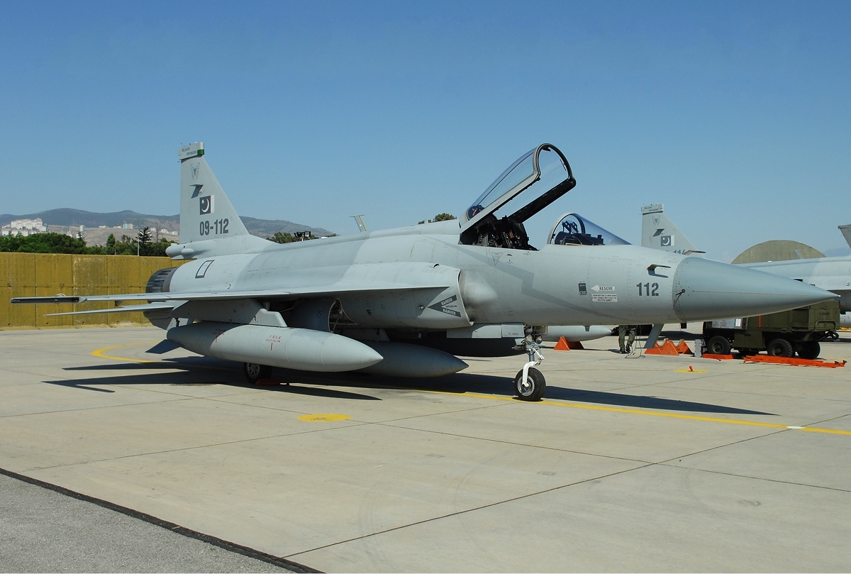 Ein pakistanisches JF-17-Kampfflugzeug, wie es eventuell Sri Lanka bekommen könnte.