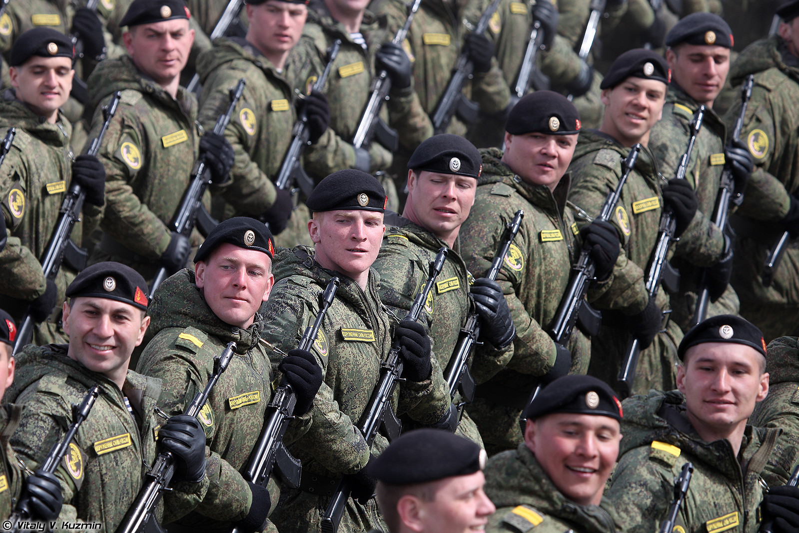 Russische Soldaten bei den Vorbereitungen zur letzten 'Victory Day Parade'. (Foto: Vitaly Kuzmin, CC BY-NC-ND 4.0)