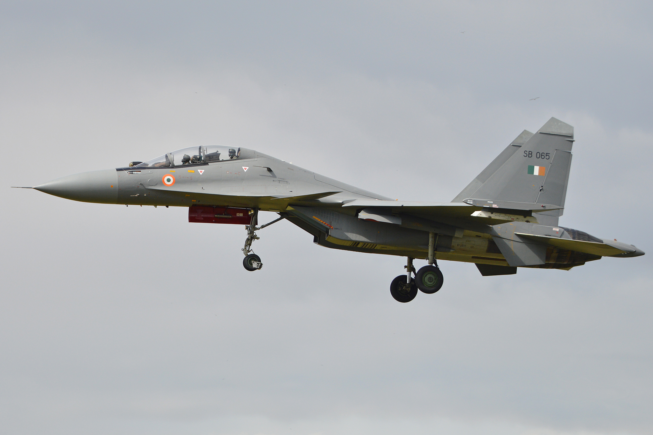 Eine indische Su-30 MKI - die Firma HAL will anstelle eines Updates gleich 40 Stück neu bauen. (Foto: Alan Wilson, CC BY-SA 2.0)