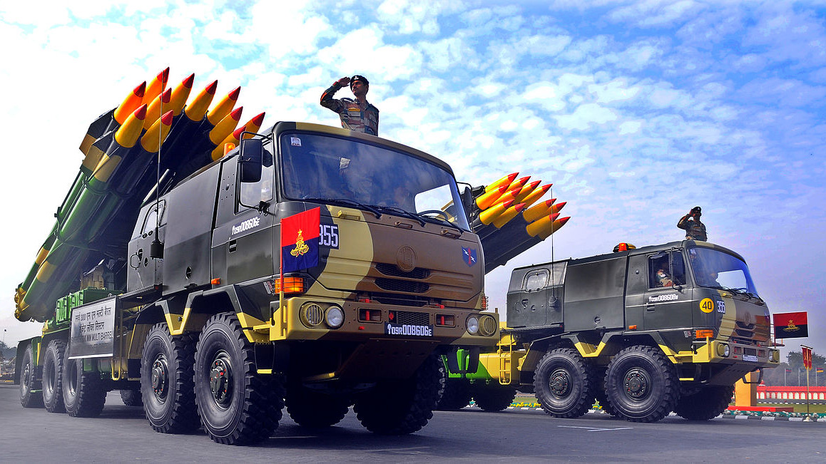 Parade indischer Truppen mit dem Mehrfachraketenwerfersystem SMERCH. (Foto: Hemant.rawat1234/CC BY-SA 3.0)