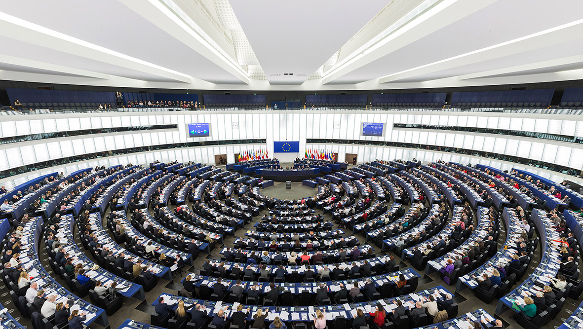 Das Europäische Parlament in Straßburg hat 13 Milliarden Euro für Rüstungsprojekte bereitgestellt. (Foto: Diliff/CC BY-SA 3.0)