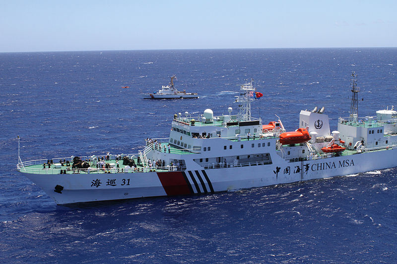 Das chinesische Küstenwachschiff Haixun 31, das mit drei Tonnen Verdrängung nur über etwa ein Drittel der Masse des künftigen Typs verfügt. (Foto: Petty Officer 2nd Class Eric J. Chandler)