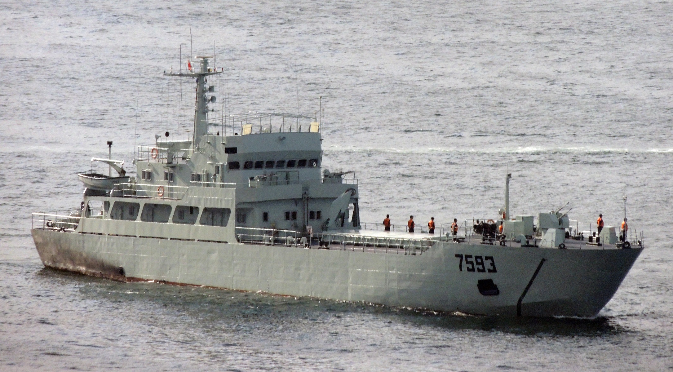 Die chinesischen Landungsschiffe der Type 074 wurden am 23. Mai 2019 ausgemustert. (Foto: Tksteven, CC BY 3.0)