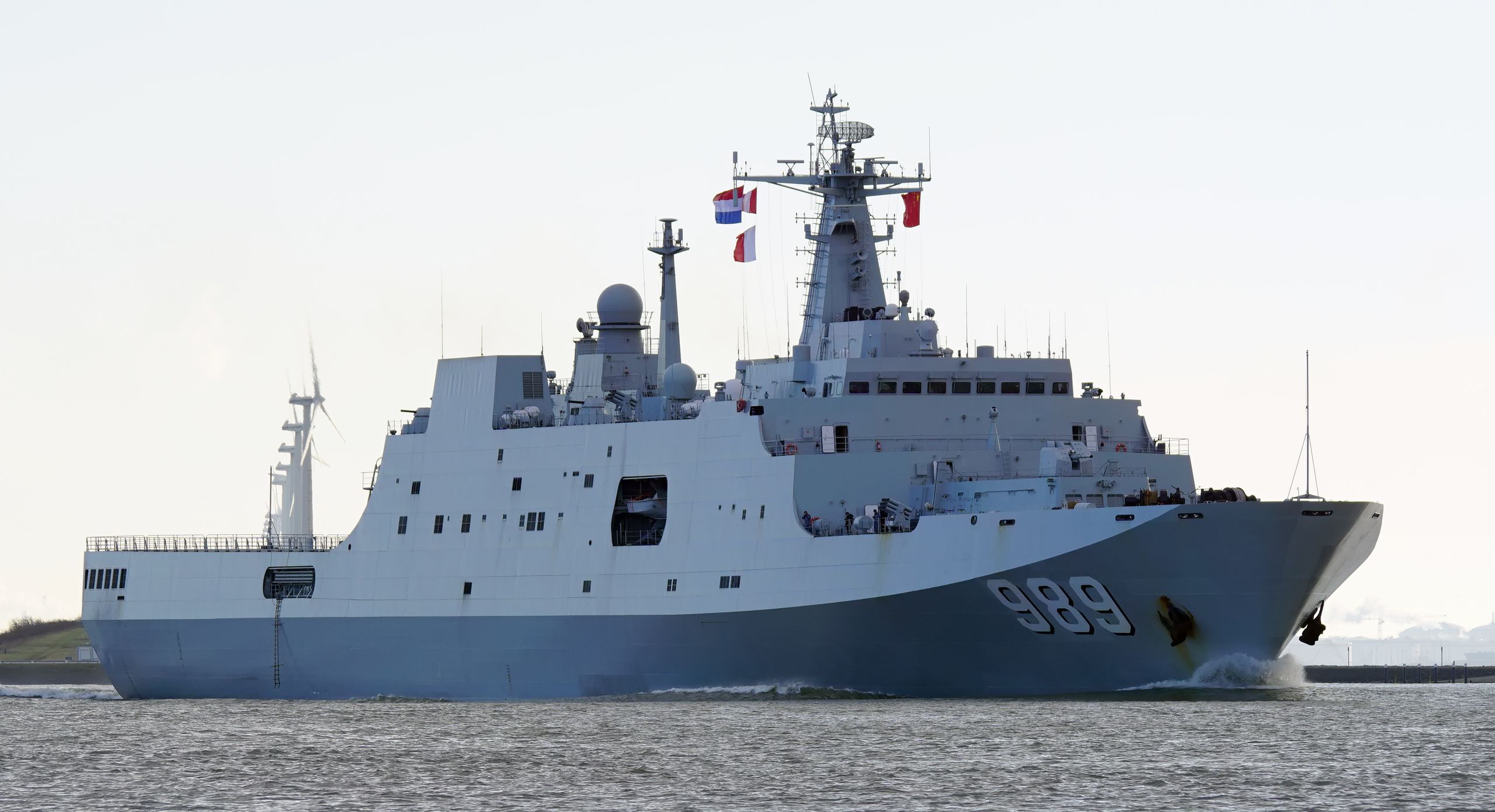 Thailand beschafft die Exportversion des chinesischen Docklandungsschiffes der Klasse 071D. (Foto: kees torn, CC BY SA 2.0)