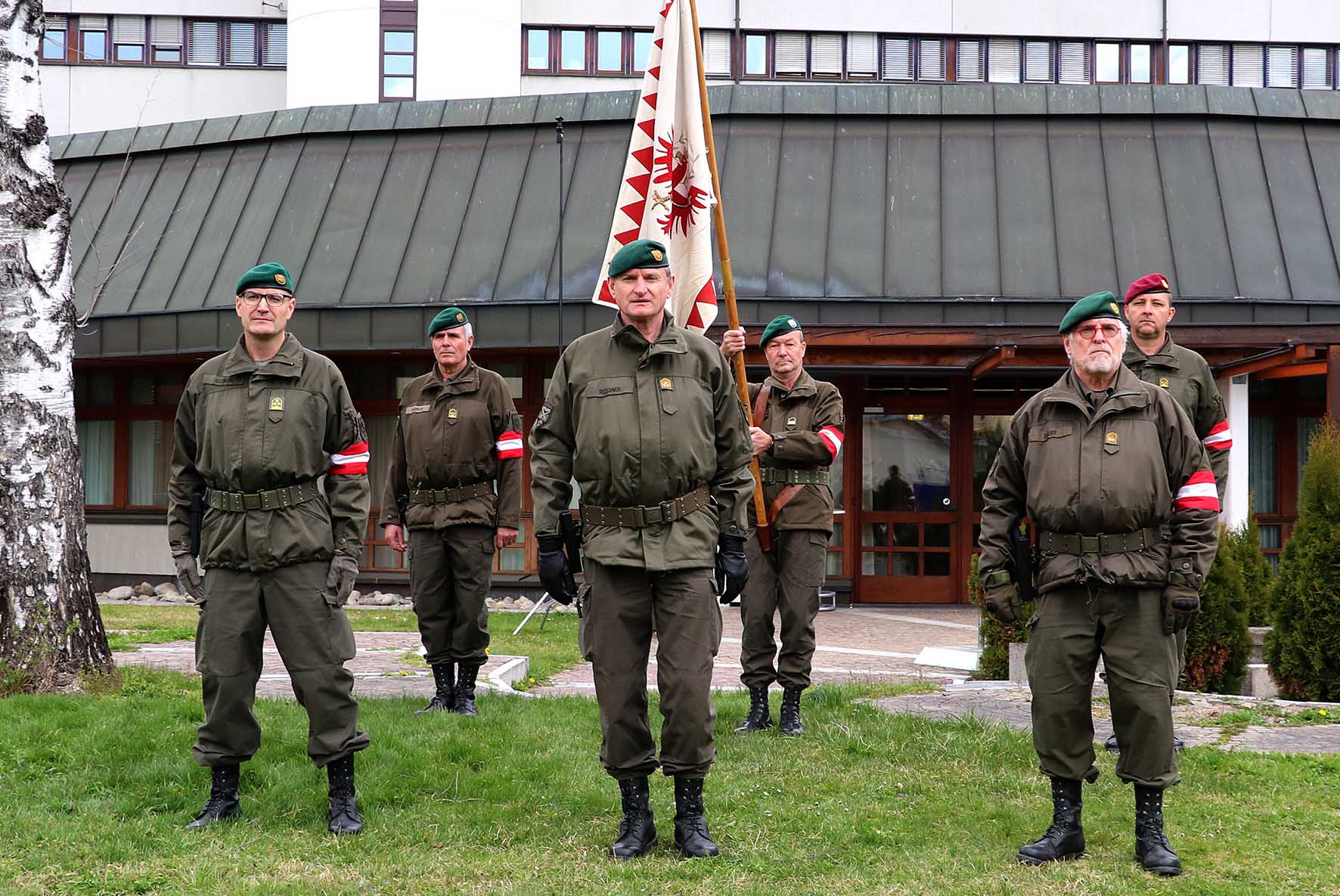 Führungswechsel beim Militärkommando Tirol (v.l.n.r.: Oberst dG Ingo Gstrein, Generalmajor Herbert Bauer, Generalleutnant Franz Reißner). (Foto: Bundesheer/Martin Hörl)