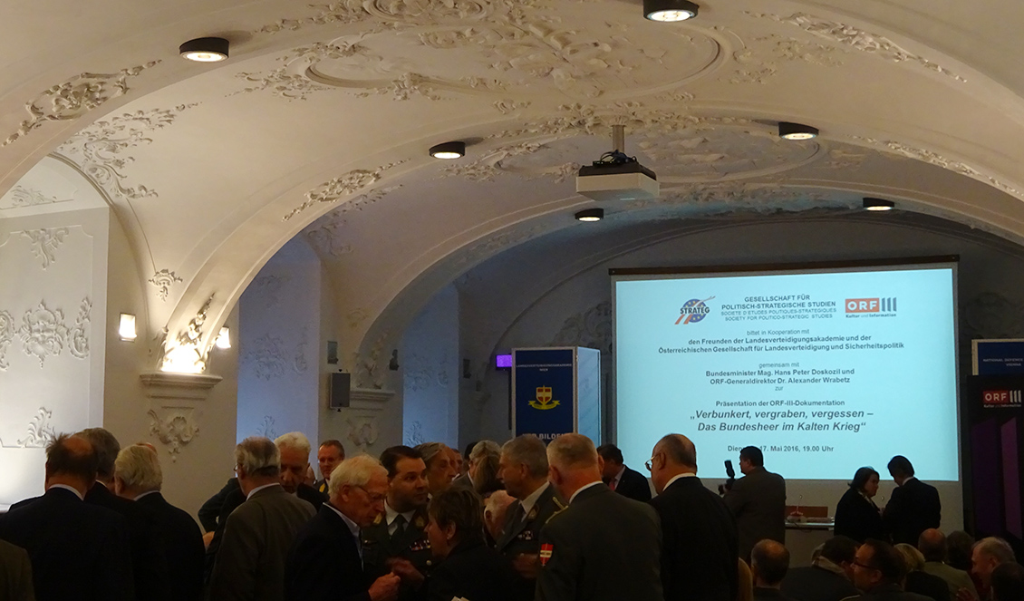 Zahlreiche Gäste besuchten die Präsentation des Dokumentationsfilmes: VERBUNKERT, VERGRABEN, VERGESSEN - Das Bundesheer im Kalten Krieg.