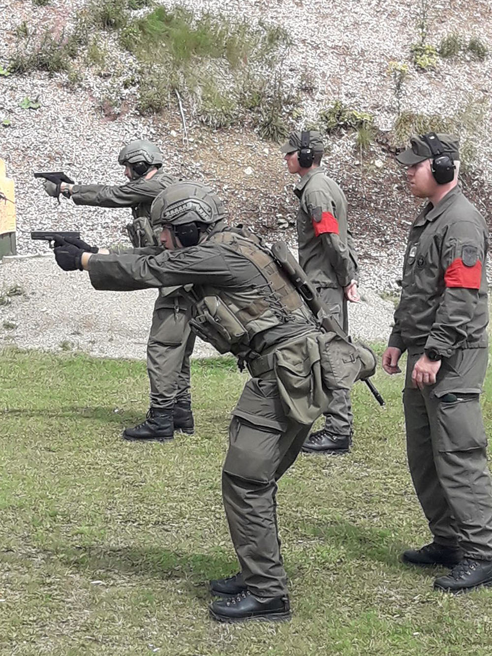 Das Pistolenschießen als Teil der Ausbildung. (Foto: Bundesheer/Robert Giessauf)