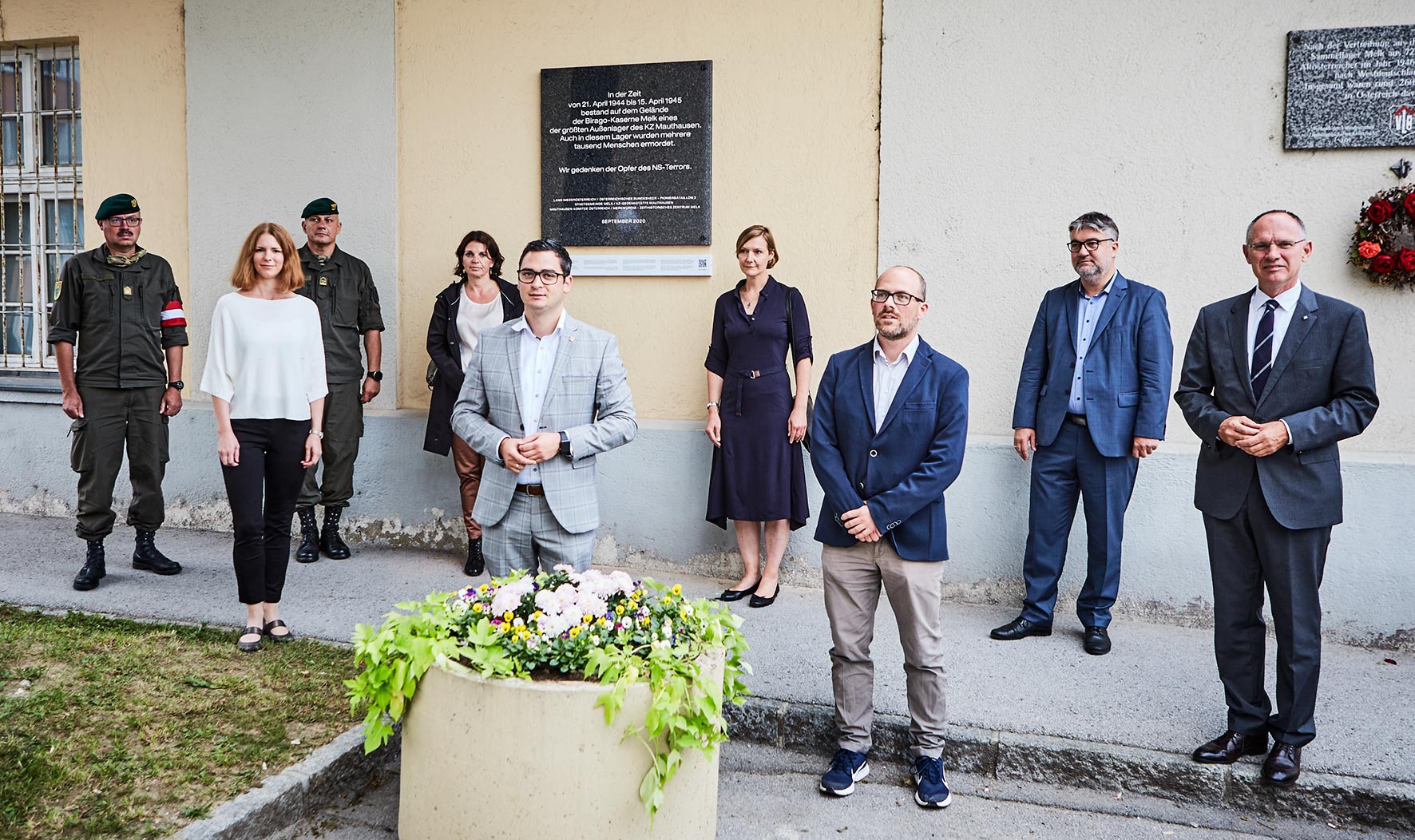 v.l.n.r.: 1. Reihe: Martin Jawurek, Michael Fuchs, Christa Bauer, Ute Bauer-Wassmann, Martin Grüneis; 2. Reihe: Betting Schneck, Patrick Strobl, Christian Rabl, Gerhard Karner. (Foto: Franz Gleiß)